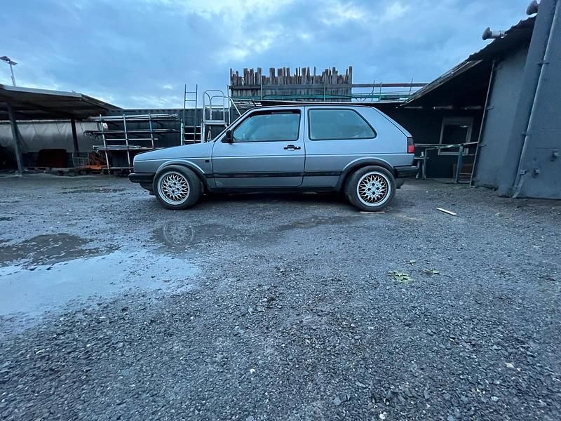 Silber Gebraucht 1989 VW Golf Kleinwagen | 1.600 € - Bild 1/4