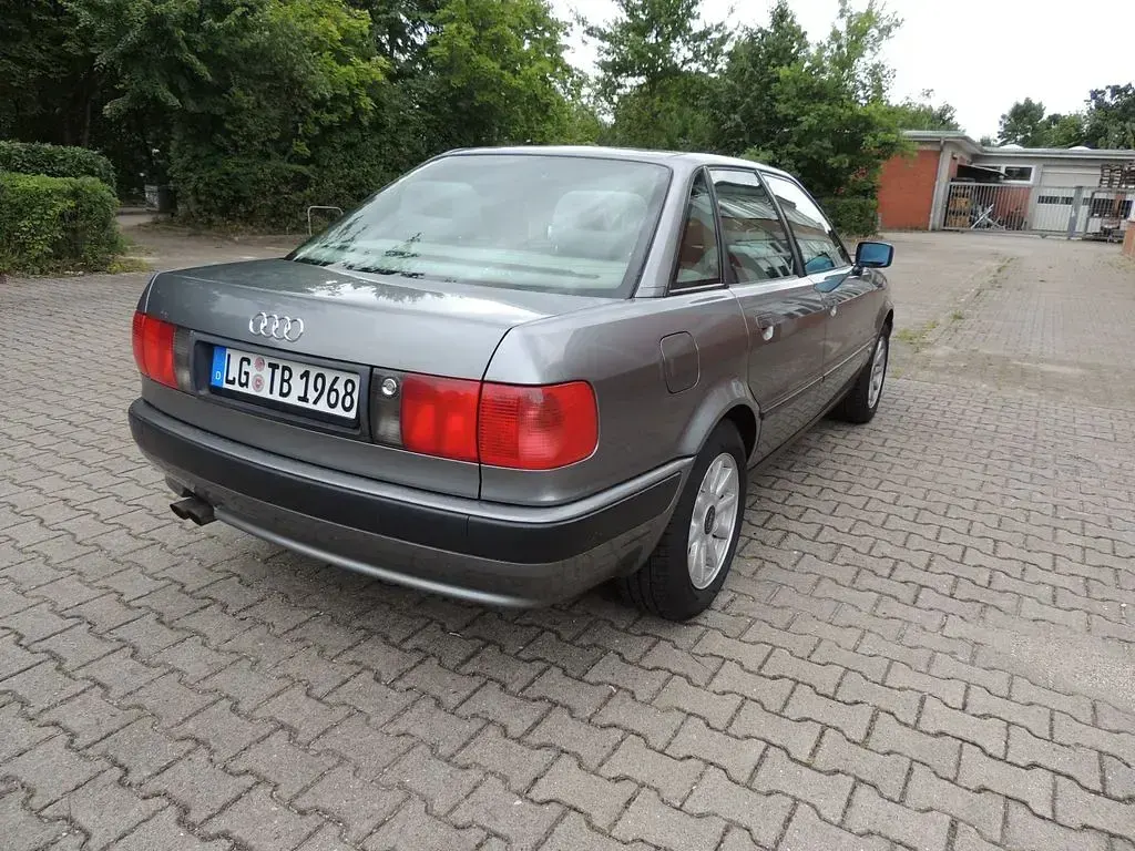 Gebraucht Audi 80 174 PS (127 kW) 1992 Grau Limousine