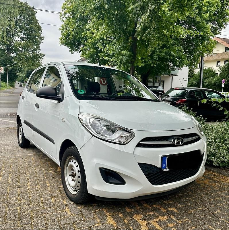 Weiß Gebraucht 2013 Hyundai i10 Kleinwagen | 1.690 € (Superpreis) - Bild 1/4