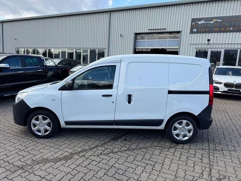 Gebraucht Dacia Dokker Comfort 102 PS (75 kW) 2021 Weiß Van / Kleinbus