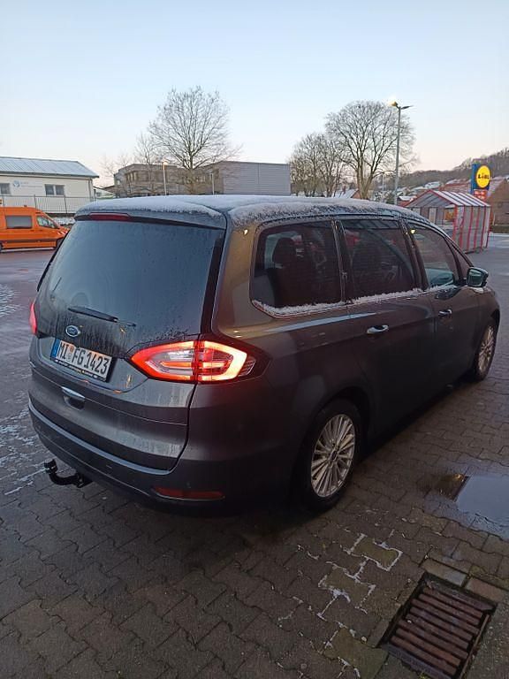 Gebraucht Ford Galaxy Titanium 150 PS (110 kW) 2019 Grau Van / Kleinbus