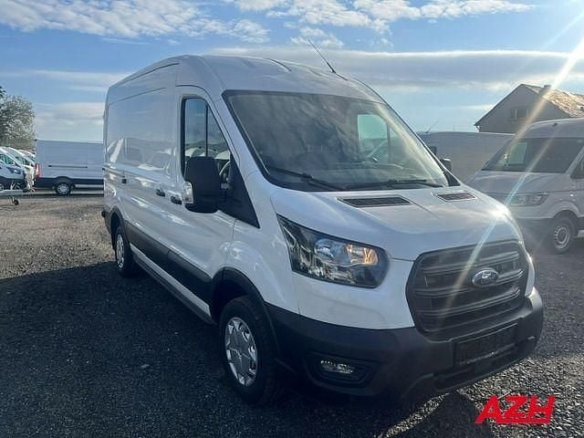 Gebraucht Ford Transit Trend 105 PS (77 kW) 2022 Weiß Van / Kleinbus