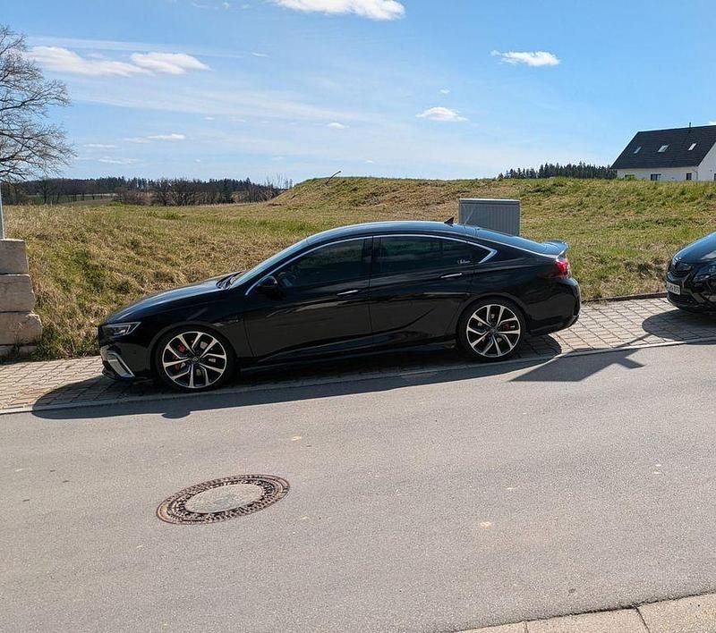 Schwarz Gebraucht 2019 Opel Insignia Limousine | 15.500 € (Guter Preis) - Bild 1/4