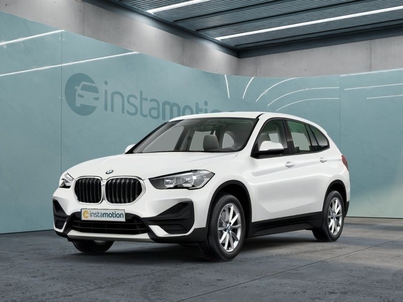 Weiß Gebraucht 2021 BMW X1 SUV | 25.450 € (Etwas zu teuer) - Bild 1/3