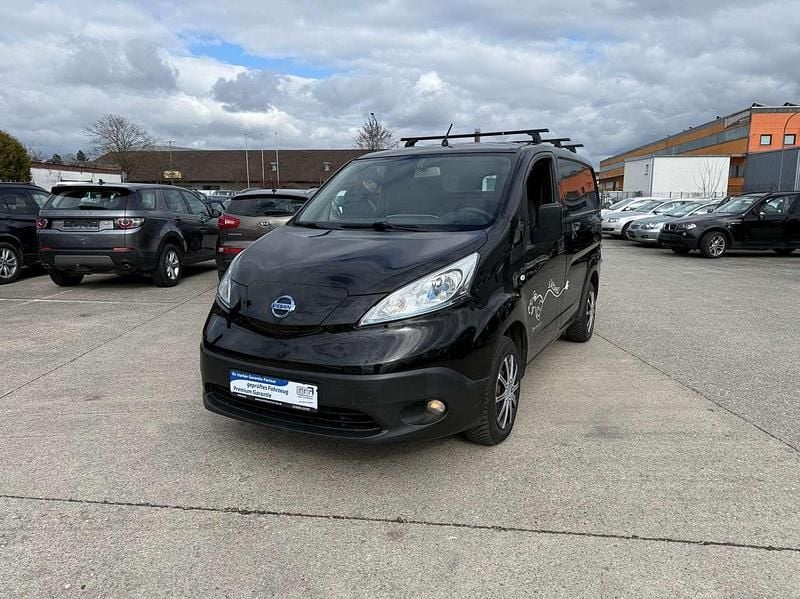 Gebraucht Nissan Evalia 80 kW (109 PS) 2015 Black (m) Van / Kleinbus