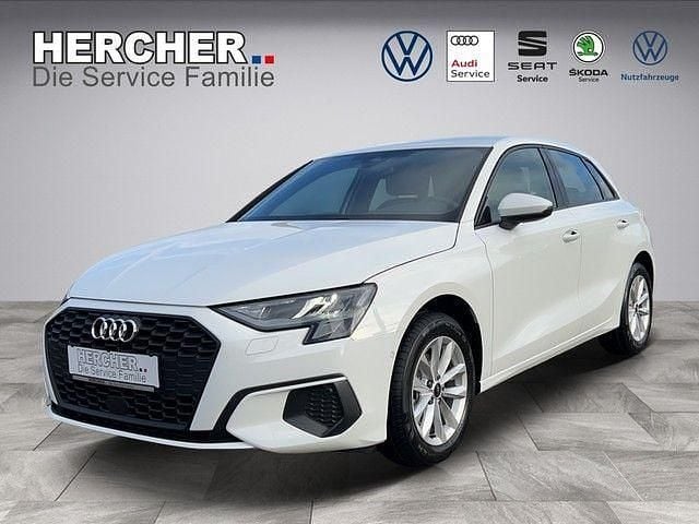 Gebraucht Audi A3 Sport 110 PS (80 kW) 2024 Weiß Limousine