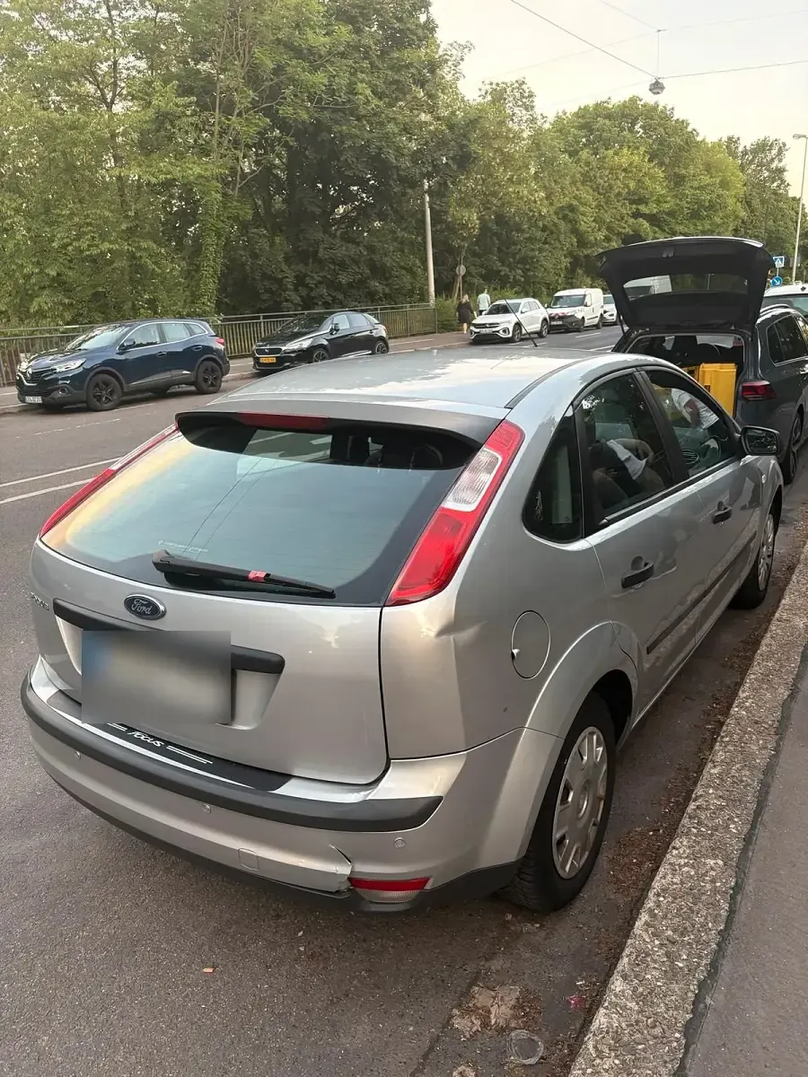 Gebraucht Ford Focus 101 PS (74 kW) 2006 Grau Limousine