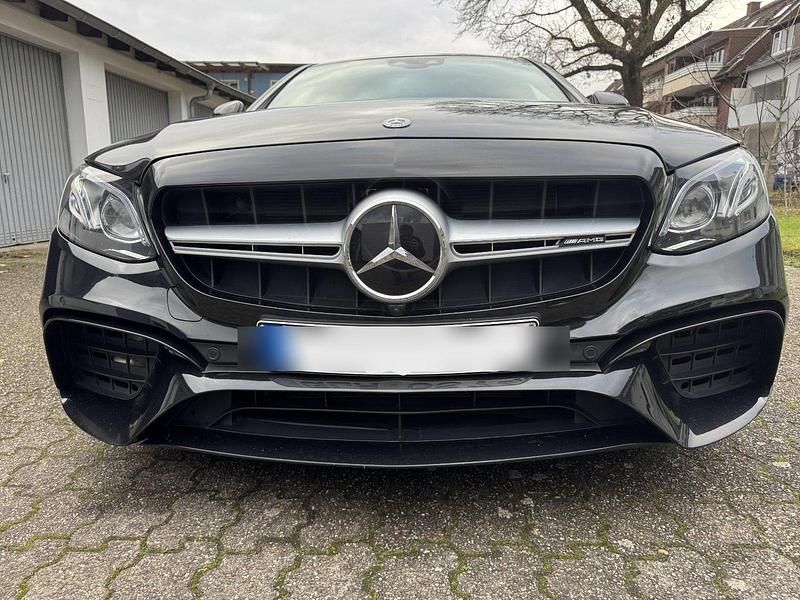 Schwarz Gebraucht 2018 Mercedes E43 AMG AMG Limousine | 39.500 € (Fairer Preis) - Bild 1/4