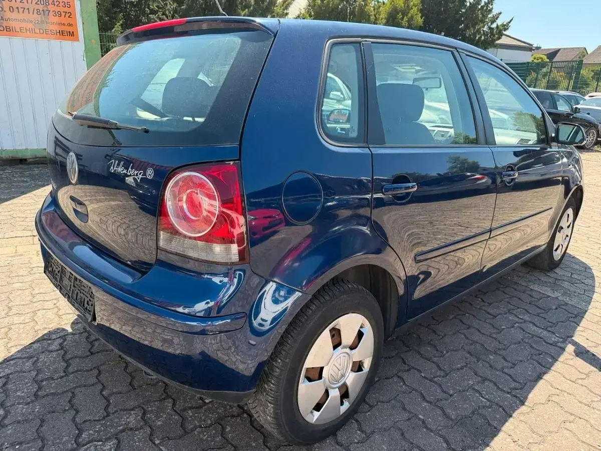 Gebraucht VW Polo Comfortline 80 PS (58 kW) 2005 Blau Kleinwagen