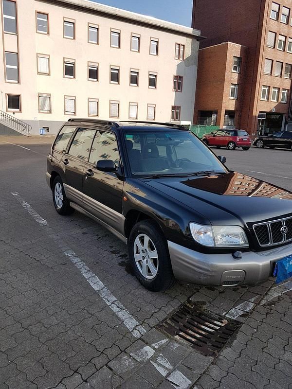 Gebraucht Subaru Forester 125 PS (91 kW) 2001 Andere farben SUV