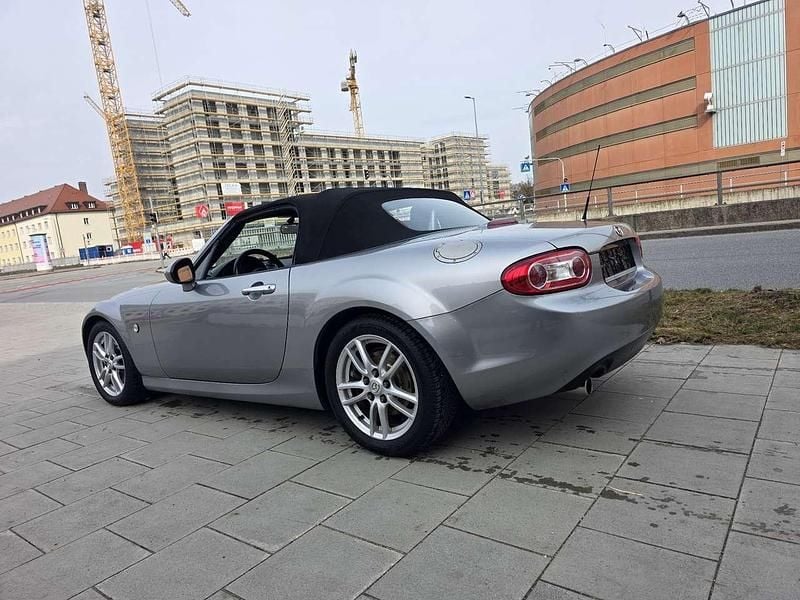 Gebraucht Mazda MX5 Center-Line 126 PS (92 kW) 2010 Plutossilber metallic Cabrio