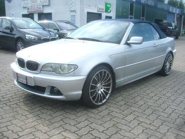 Silber Gebraucht 2003 BMW 330 Cabriolet Sport Line Cabrio | 9.950 € (Superpreis) - Bild 1/4