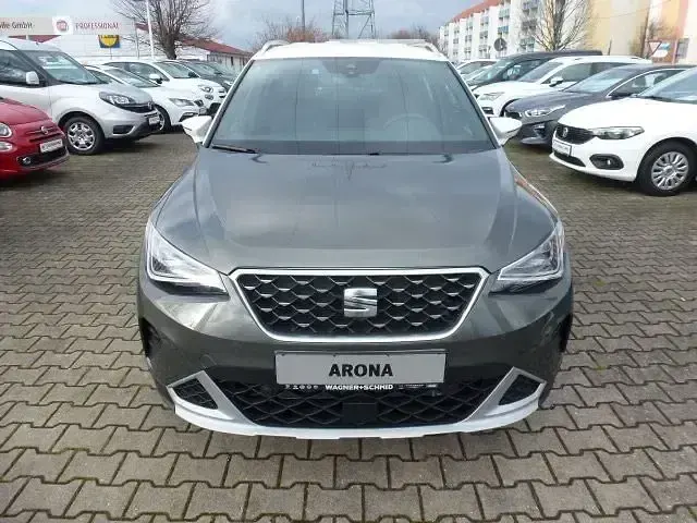 Gebraucht Seat Arona Xperience 110 PS (80 kW) 2023 Cliff grau / weiß SUV