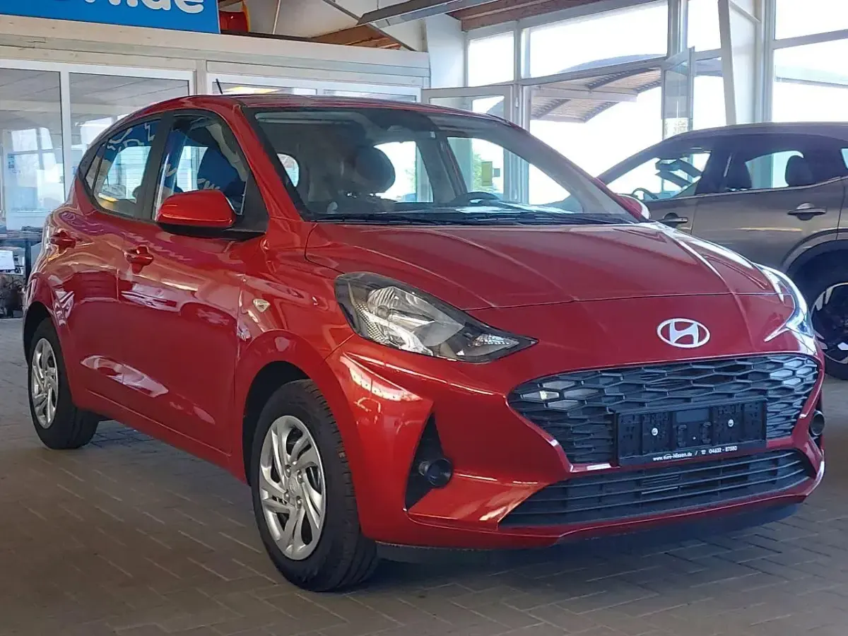Ny Hyundai i10 Select 63 HK (46 kW) 2025 Rød Hatchback