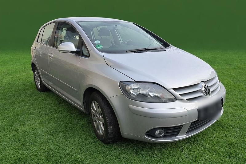 Silber Gebraucht 2008 VW Golf Plus Cross Van / Kleinbus | 8.490 € (Etwas zu teuer) - Bild 1/4