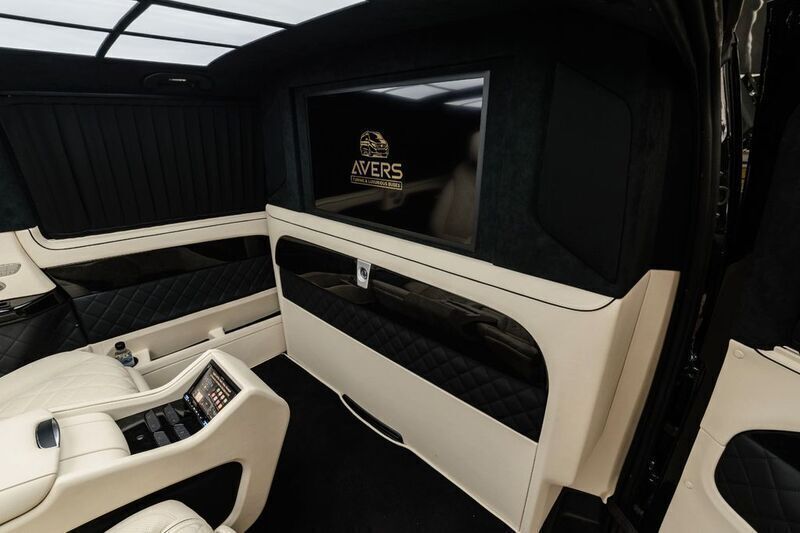 Gebraucht Mercedes V300 237 PS (174 kW) 2024 Schwarz Van / Kleinbus