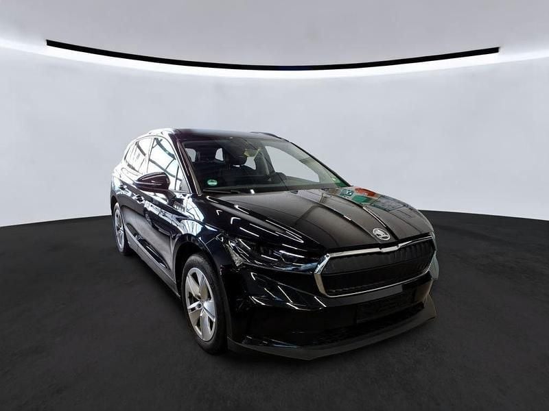 Gebraucht Skoda Enyaq iV 131 kW (179 PS) 2024 Schwarzmagic perleffekt SUV