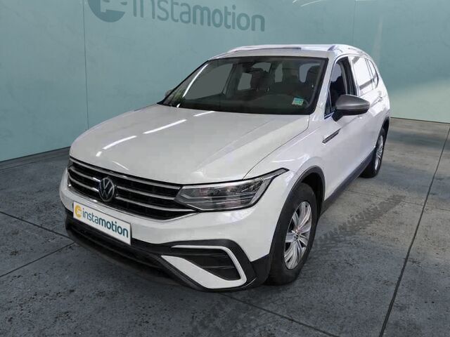 Weiß Gebraucht 2022 VW Tiguan Life SUV | 32.280 € (Teuer) - Bild 1/2