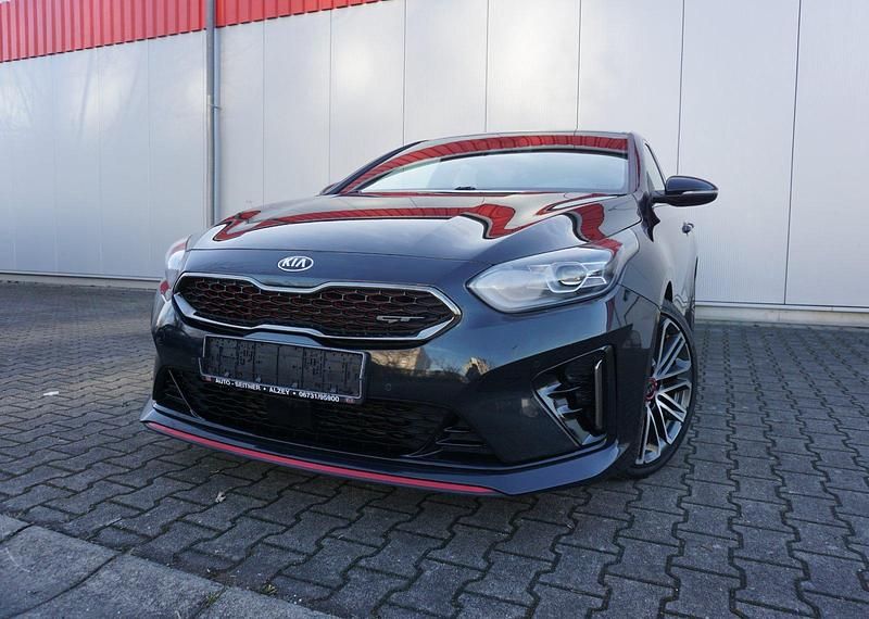 Schwarz Gebraucht 2020 Kia ProCeed GT Kombi | 13.090 € (Guter Preis) - Bild 1/4