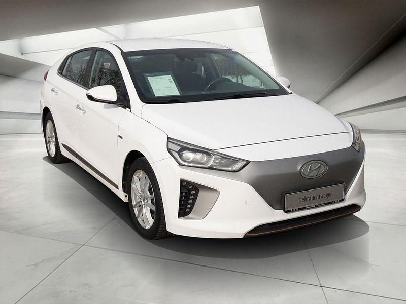Gebraucht Hyundai Ioniq Style 88 kW (120 PS) 2018 Weiß Kleinwagen