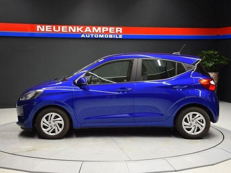 Gebraucht Hyundai i10 Select 67 PS (49 kW) 2022 Blau Kleinwagen