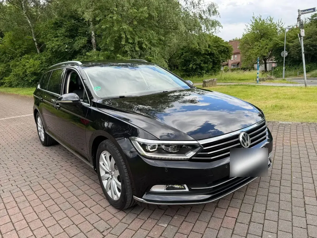 Gebraucht VW Passat Highline 190 PS (139 kW) 2015 Schwarz Kombi