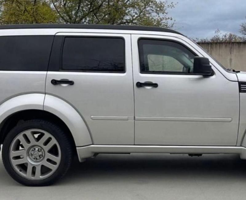 Second-hand Dodge Nitro 260 CP (191 kW) 2008 Gri SUV