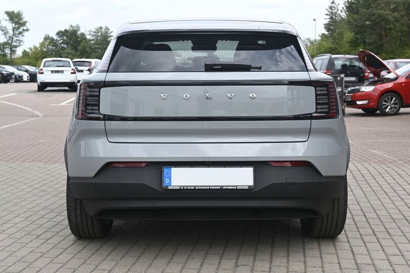 Gebraucht Volvo EX30 Plus 200 kW (272 PS) 2025 Vapour grey SUV