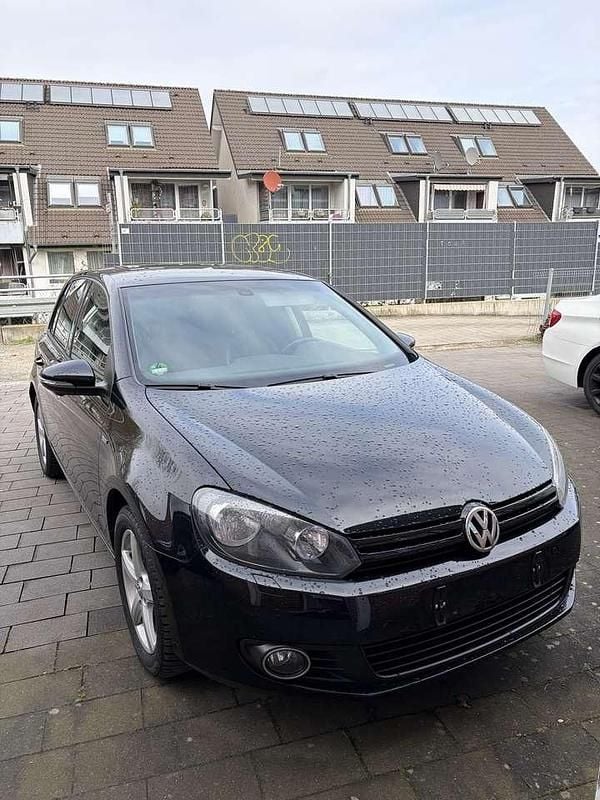 Gebraucht VW Golf VII Match 86 PS (63 kW) 2012 Schwarz Kleinwagen