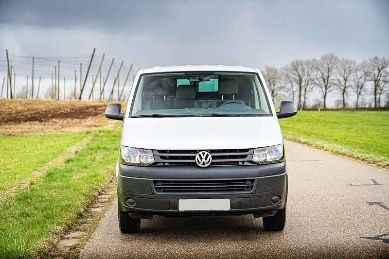 Gebraucht VW T5 140 PS (102 kW) 2014 Silber Van