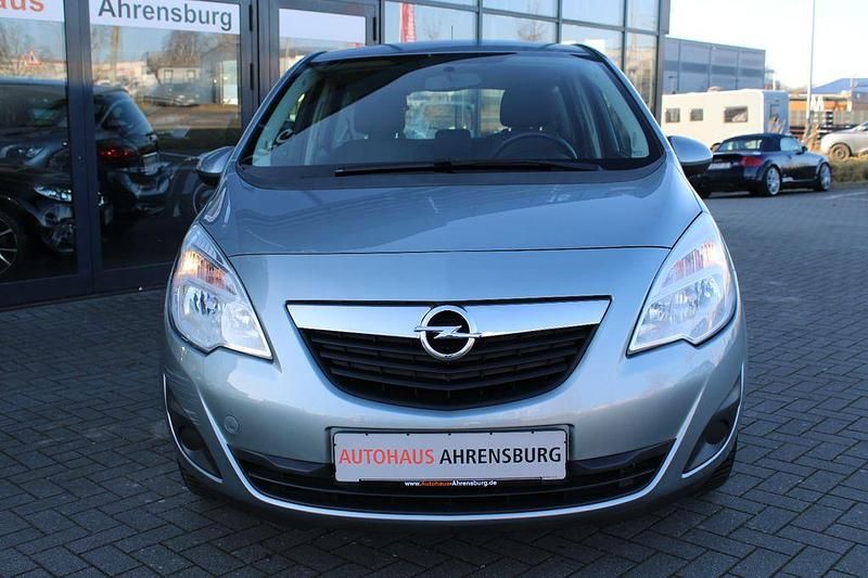 Gebraucht Opel Meriva Edition 101 PS (74 kW) 2010 Silber Van / Kleinbus