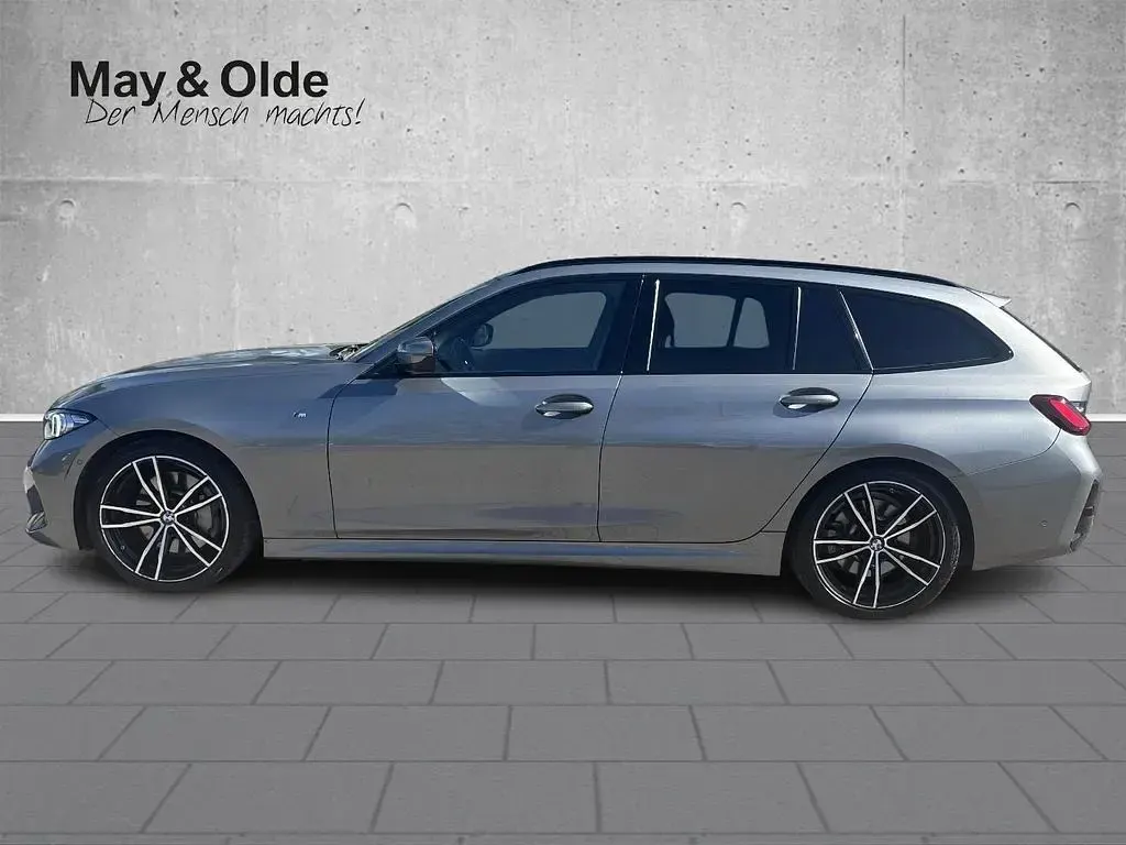 Gebraucht BMW 330 M Sport 286 PS (210 kW) 2022 Grau Kombi