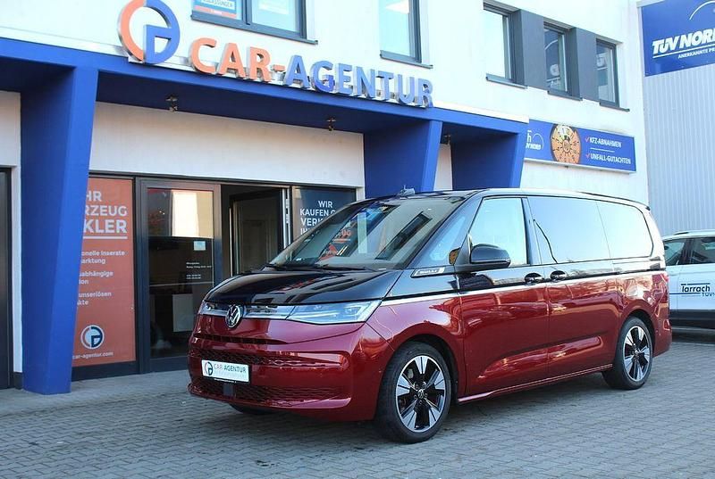 Gebraucht VW Multivan Style 150 PS (110 kW) 2023 Rot Van