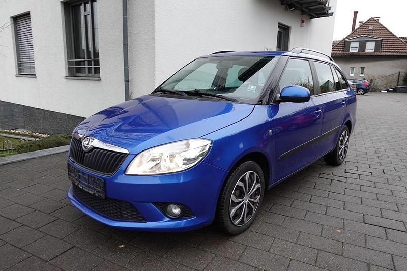 Gebraucht Skoda Fabia Ambition 86 PS (63 kW) 2014 Blau Kombi