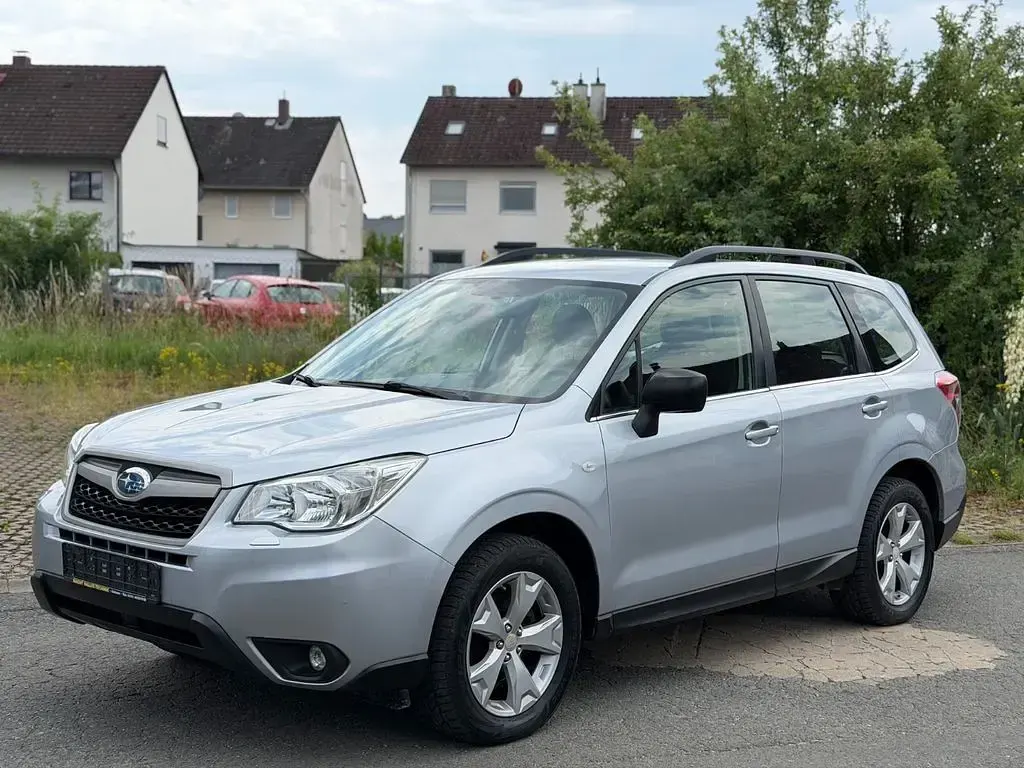 Gebraucht Subaru Forester Active 150 PS (110 kW) 2014 Silber SUV