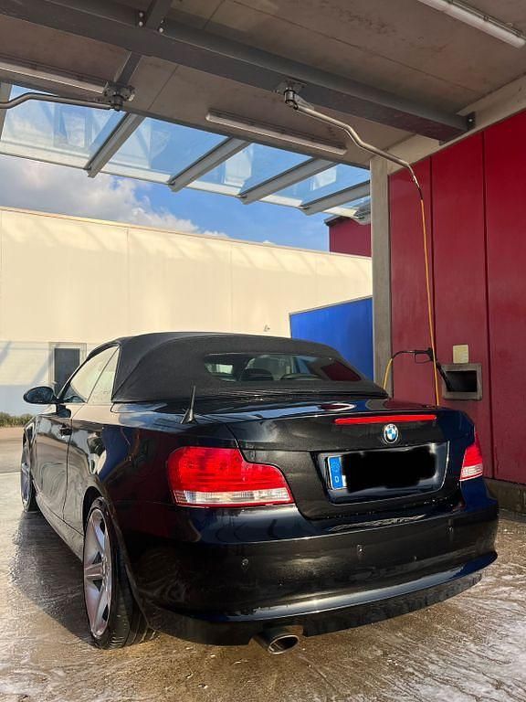 Gebraucht BMW 120 Cabriolet Performance 177 PS (130 kW) 2009 Schwarz Cabrio