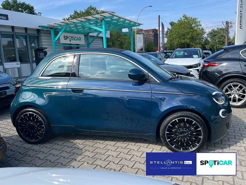 Gebraucht Fiat 500e La Prima 86 kW (118 PS) 2022 Grün Cabrio