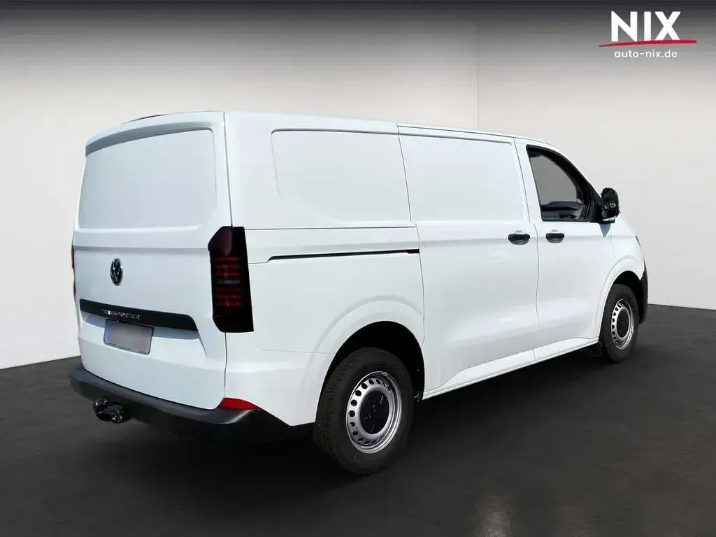 Gebraucht VW T7 110 PS (80 kW) 2025 Weiß Van