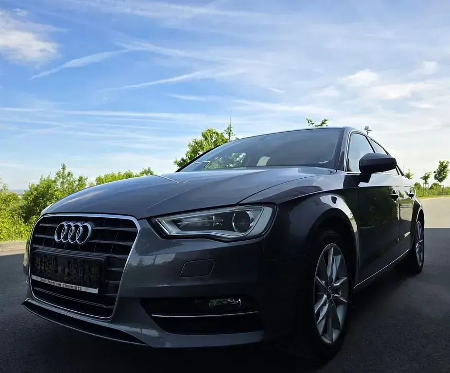 Second-hand Audi A3 Ambiente 140 CP (102 kW) 2014 Gri Berlinǎ
