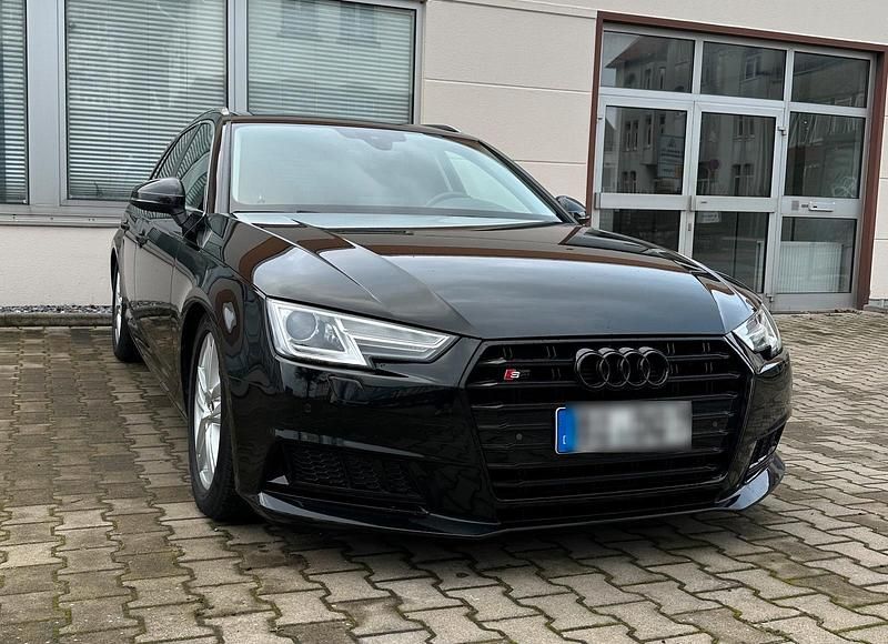 Schwarz Gebraucht 2016 Audi A4 Sport Kombi | 17.000 € (Fairer Preis) - Bild 1/4