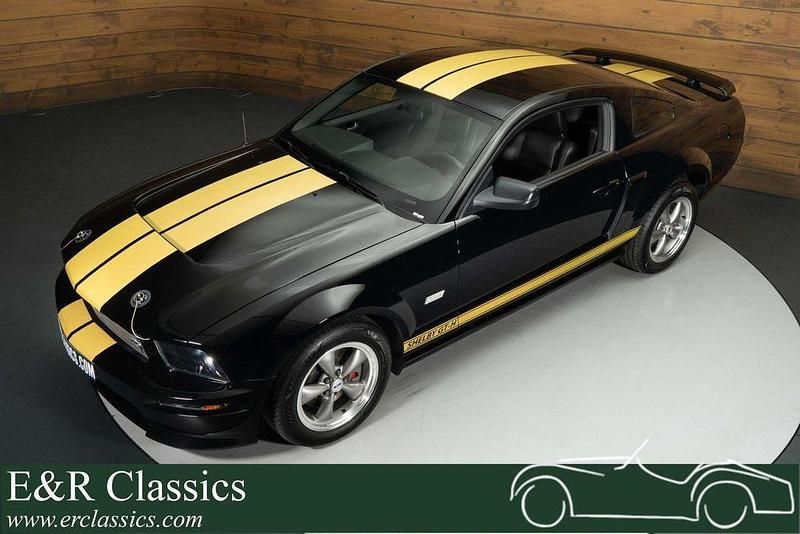 Second-hand Ford Mustang 325 CP (239 kW) 2006 Negru Coupe
