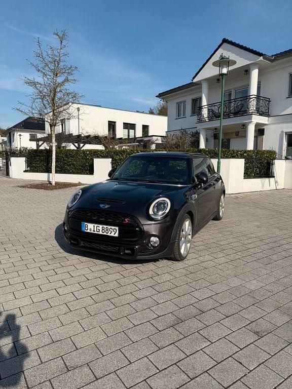 Gebraucht Mini Cooper S 192 PS (141 kW) 2016 Schwarz Kleinwagen