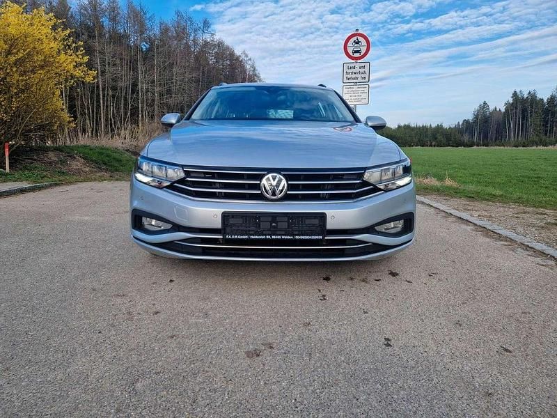 Gebraucht VW Passat Business 150 PS (110 kW) 2020 Silber Kombi