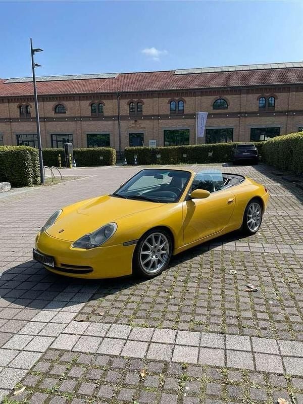 Gelb Gebraucht 1999 Porsche 911 Carrera Cabriolet Cabrio | 22.800 € (Guter Preis) - Bild 1/4