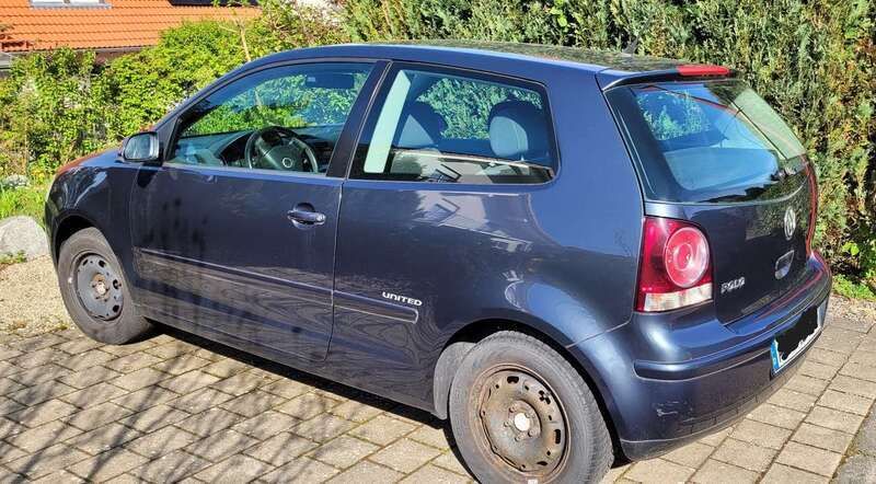 Grau Gebraucht 2007 VW Polo Limousine | 2.990 € (Guter Preis) - Bild 1/4