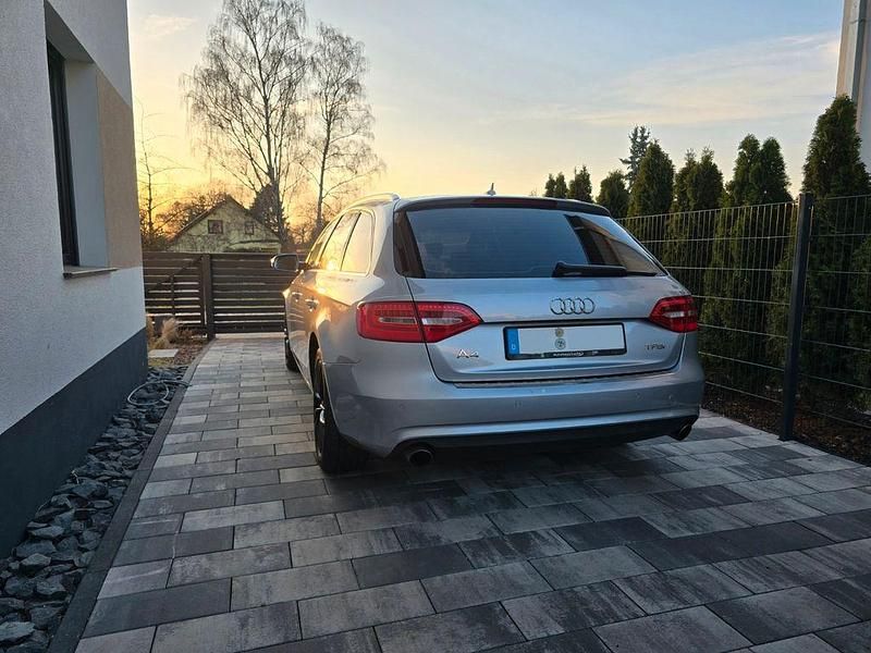 Gebraucht Audi A4 Ambiente 170 PS (125 kW) 2015 Silber Kombi