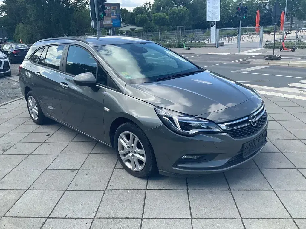 Gebraucht Opel Astra 110 PS (80 kW) 2017 Grau Kombi