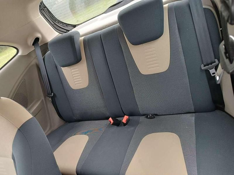 Gebraucht Ford Ka Titanium 69 PS (50 kW) 2019 Schwarz Limousine