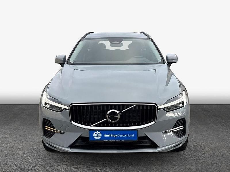 Neu Volvo XC60 Core 250 PS (183 kW) 2025 Grau SUV