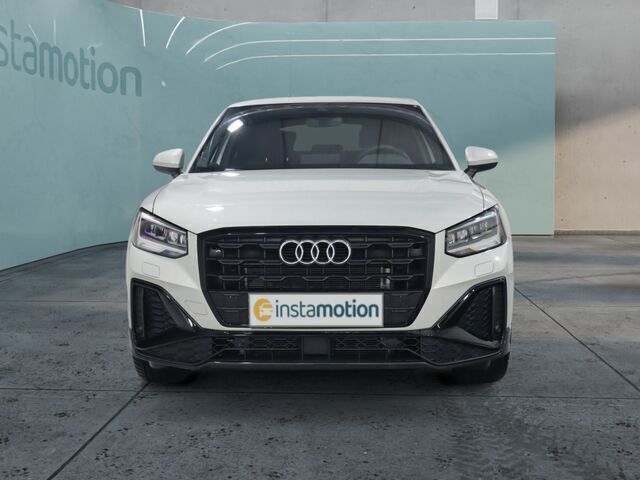 Gebraucht Audi Q2 116 PS (85 kW) 2024 Silber SUV